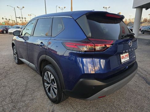 Used 2022 Nissan Rogue SV image 7