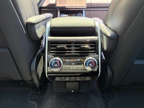 Certified 2023 Land Rover Range Rover SE AWD/4WD image 18