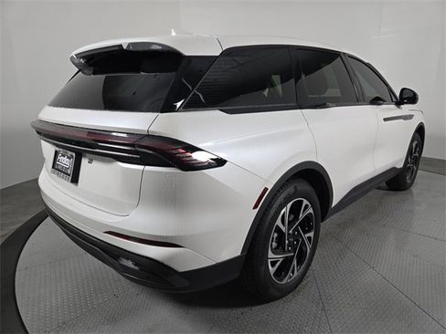 New 2026 Lincoln Nautilus Premier w/ Jet Appearance Package image 4