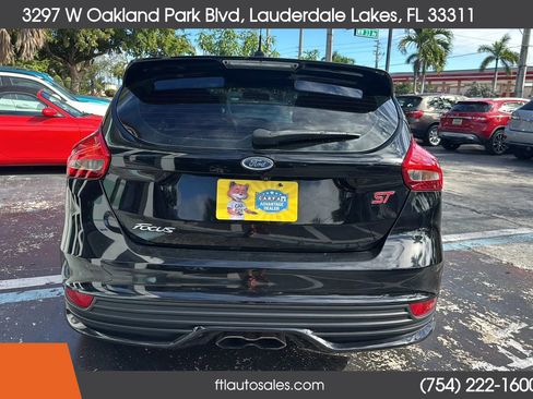 Used 2018 Ford Focus ST image 49