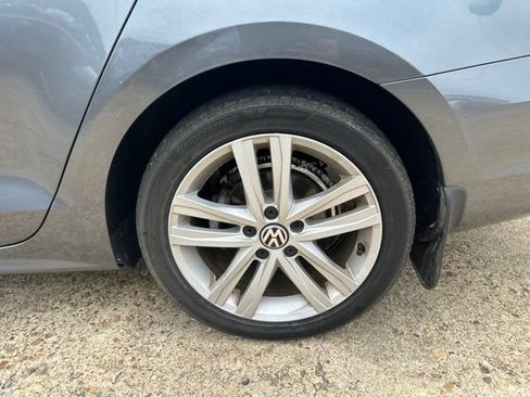 Used 2015 Volkswagen Jetta SEL FWD image 29