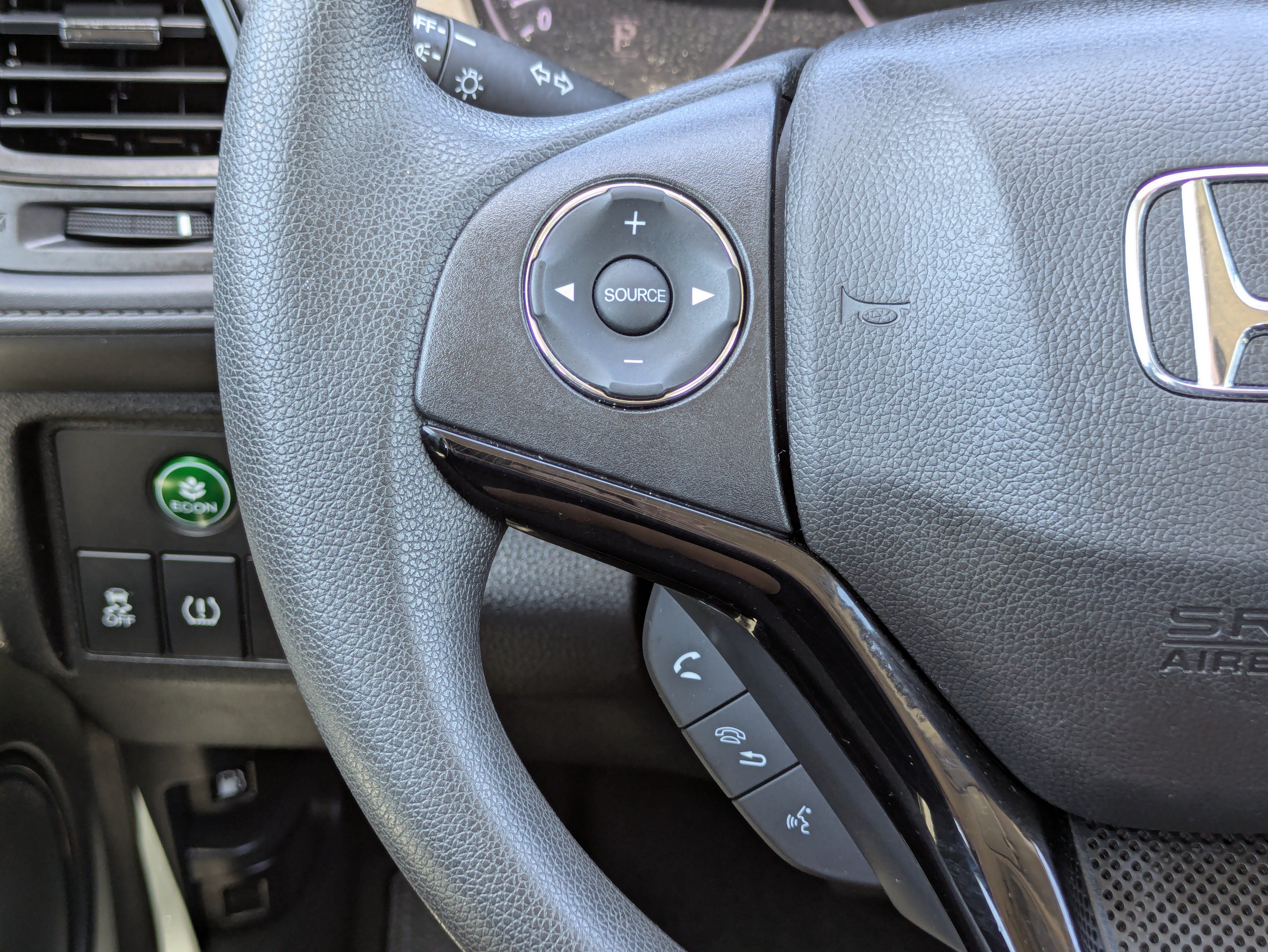 Used 2022 Honda HR-V LX image 32