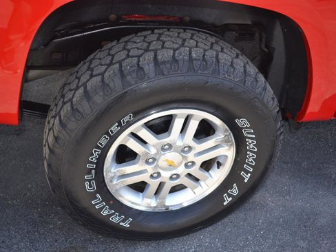 Used 2012 Chevrolet Colorado LT AWD/4WD image 34