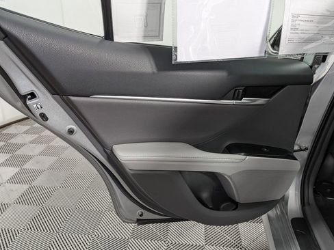 Used 2019 Toyota Camry XLE w/ Navigation Package image 43