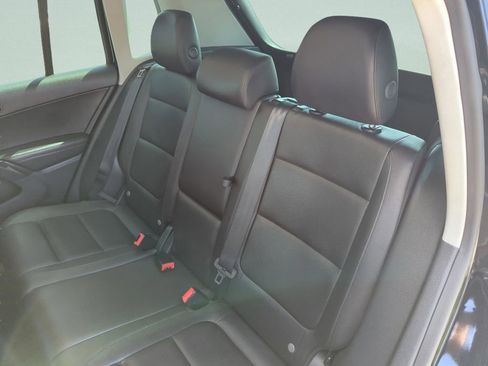 Used 2016 Volkswagen Tiguan SE image 27