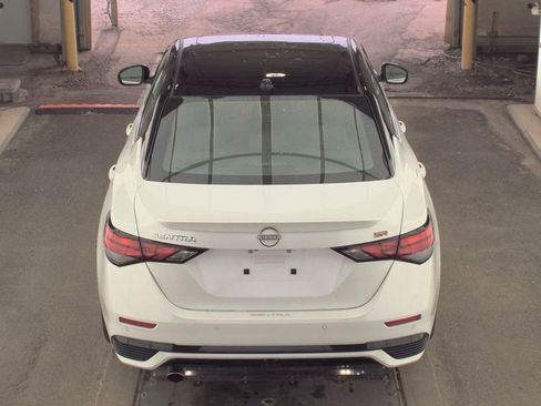 Certified 2025 Nissan Sentra SR w/ SR Premium Package image 6