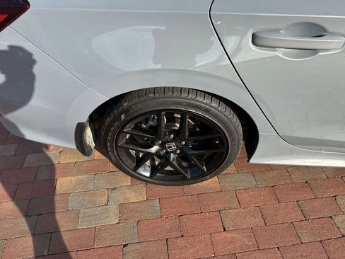 Used 2025 Honda Civic Sport image 14