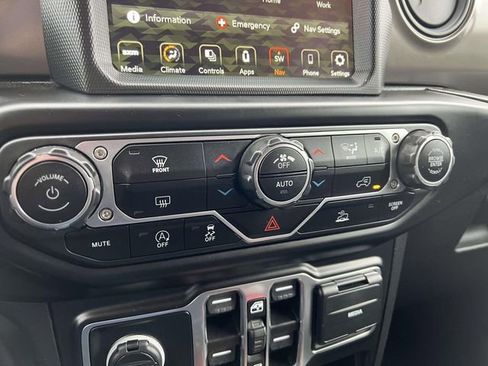 Certified 2022 Jeep Wrangler Unlimited Sport image 21