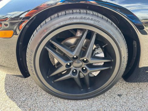 Used 2009 Chevrolet Corvette Convertible w/ Preferred Equipment Group image 11