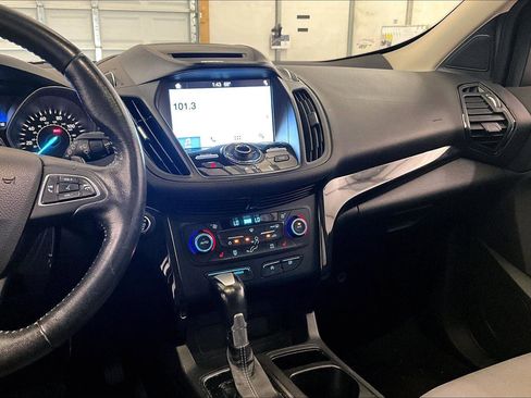 Used 2017 Ford Escape Titanium image 7