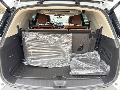 New 2026 Nissan Pathfinder Platinum image 12