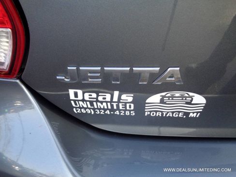 Used 2014 Volkswagen Jetta TDI image 5