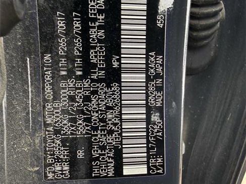 Certified 2024 Toyota 4Runner TRD Off-Road image 10