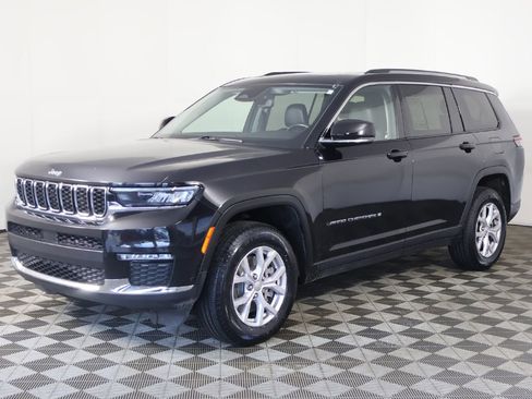 Used 2022 Jeep Grand Cherokee L Limited AWD/4WD image 10