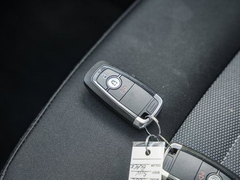 Certified 2022 Ford Edge SE w/ Black Appearance Package image 44