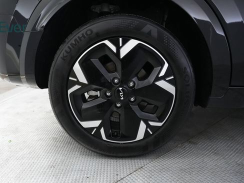 Used 2024 Kia Niro Wind FWD image 22