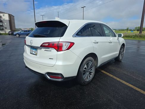 Used 2017 Acura RDX AWD w/ Advance Package image 4