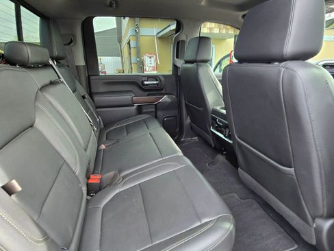 Used 2021 GMC Sierra 3500 SLT w/ SLT Convenience Package image 13