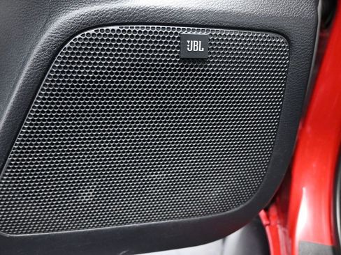 Used 2020 Toyota Tacoma TRD Sport image 18