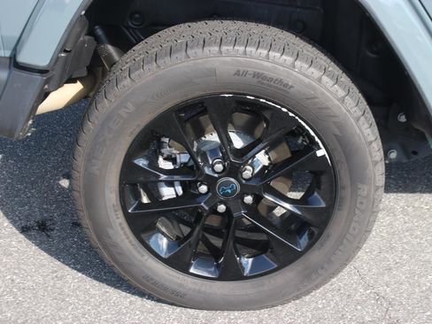 Used 2024 Jeep Wrangler Unlimited Sahara AWD/4WD image 35