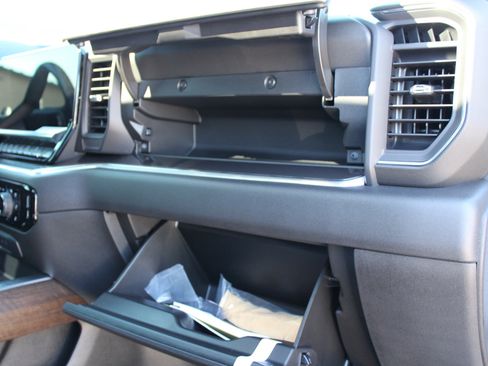 Used 2026 Chevrolet Silverado 3500 High Country w/ High Country Premium Package image 92