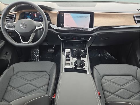 New 2026 Volkswagen Atlas SE image 12