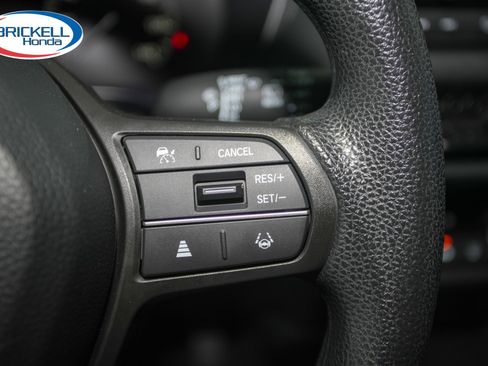 Certified 2024 Honda HR-V LX image 36