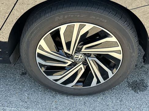Used 2021 Volkswagen Jetta SEL Premium FWD image 5