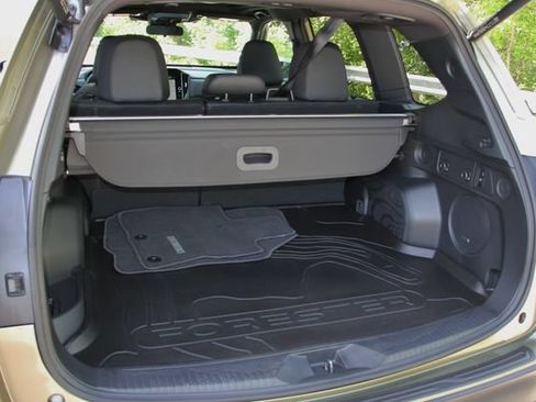 Used 2025 Subaru Forester Limited AWD/4WD image 36