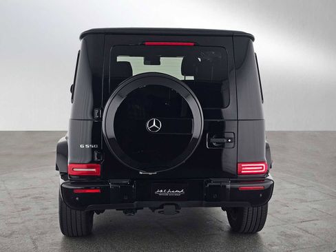 Used 2023 Mercedes-Benz G 550 image 4