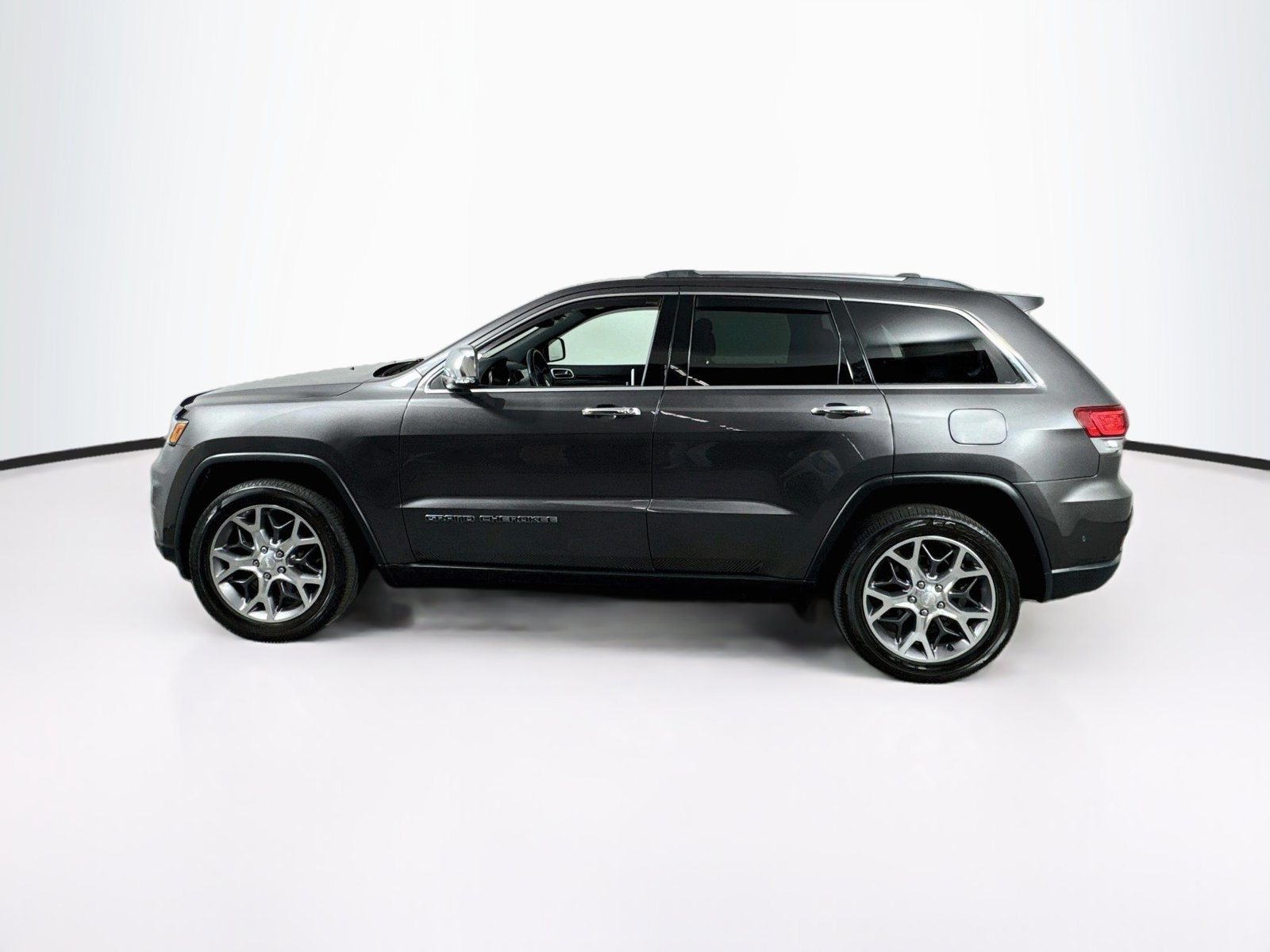 Used 2020 Jeep Grand Cherokee Limited w/ Luxury Group II AWD/4WD image 4