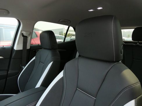 New 2025 Buick Envision Sport Touring image 35