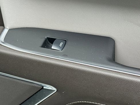 Used 2025 GMC Sierra 1500 SLT image 20