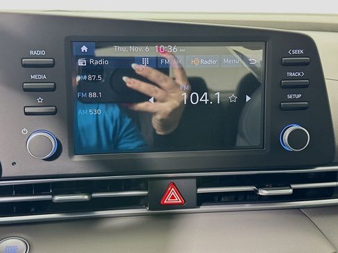 New 2025 Hyundai Elantra Sport image 11