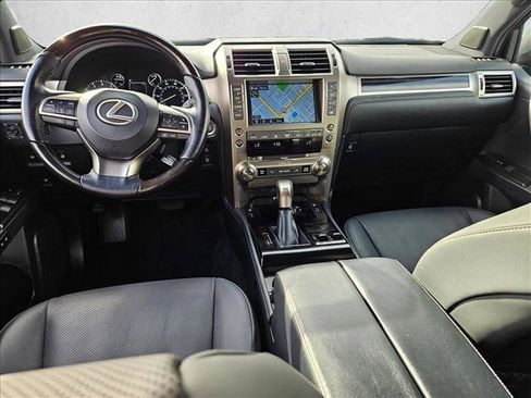 Used 2021 Lexus GX 460 Premium w/ Accessory Package AWD/4WD image 16