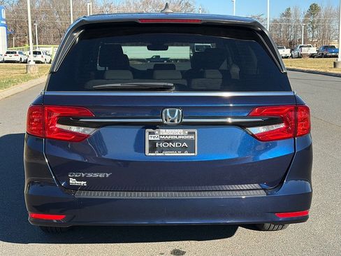 Used 2023 Honda Odyssey EX-L image 4