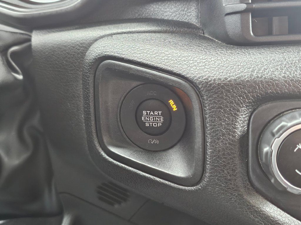 Used 2024 Jeep Wrangler Unlimited Sport AWD/4WD image 26