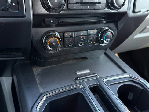 Used 2018 Ford F150 XLT w/ Equipment Group 302A Luxury AWD/4WD image 26