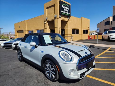Used 2016 MINI Cooper S image 1