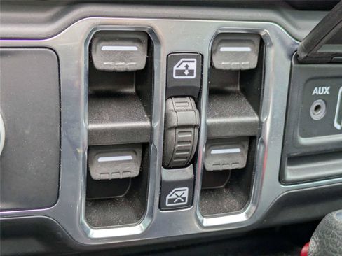 Used 2021 Jeep Wrangler Unlimited Sport w/ Sun And Sound Package AWD/4WD image 27