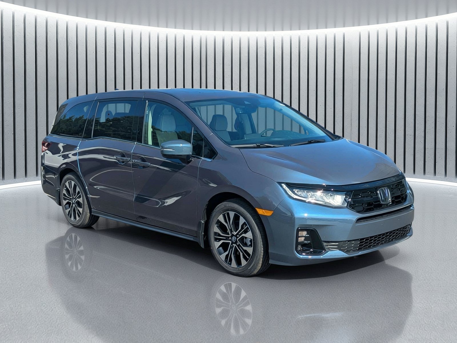 New 2027 Honda Odyssey Elite image 2