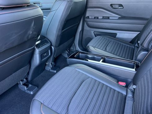 Certified 2025 Nissan Pathfinder Rock Creek image 15