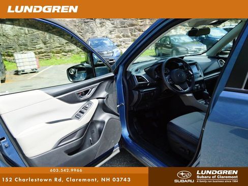 Used 2019 Subaru Forester Premium w/ All-Weather Package AWD/4WD image 10