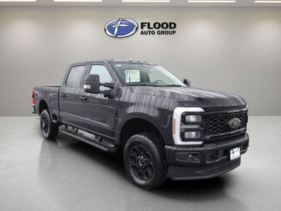 New 2026 Ford F250 Lariat w/ Black Appearance Package