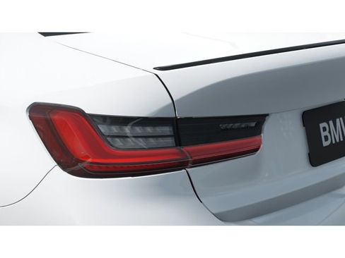 New 2026 BMW 330i 330i w/ M Sport Package image 8