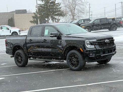 New 2025 Ford Ranger Lariat w/ Black Appearance Package image 9