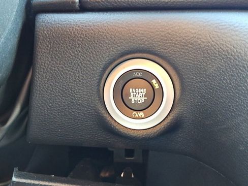 New 2026 Chrysler Pacifica Select image 48