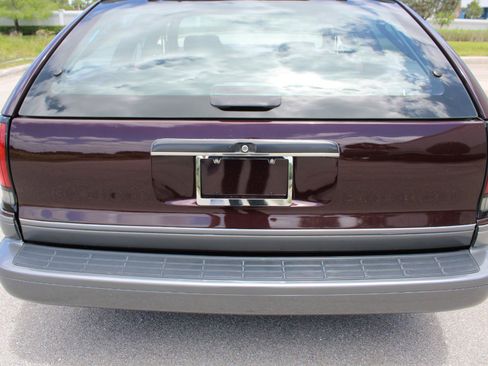 Used 1994 Chevrolet Caprice Classic image 13