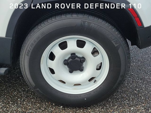 Used 2023 Land Rover Defender 110 AWD/4WD image 7