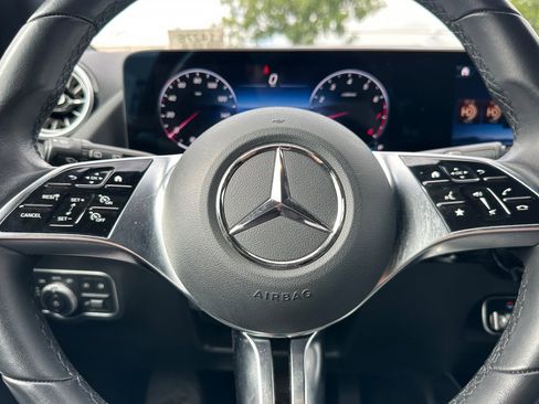 Certified 2025 Mercedes-Benz GLA 250 image 26